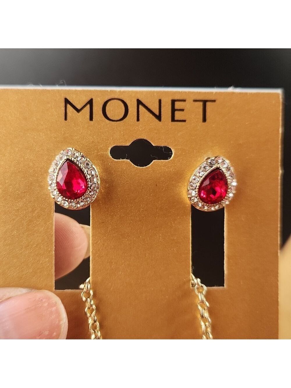 New Monet Set Gold Tone Necklace & Earring Set With Cubic Zirconias. - Picture 4 of 12